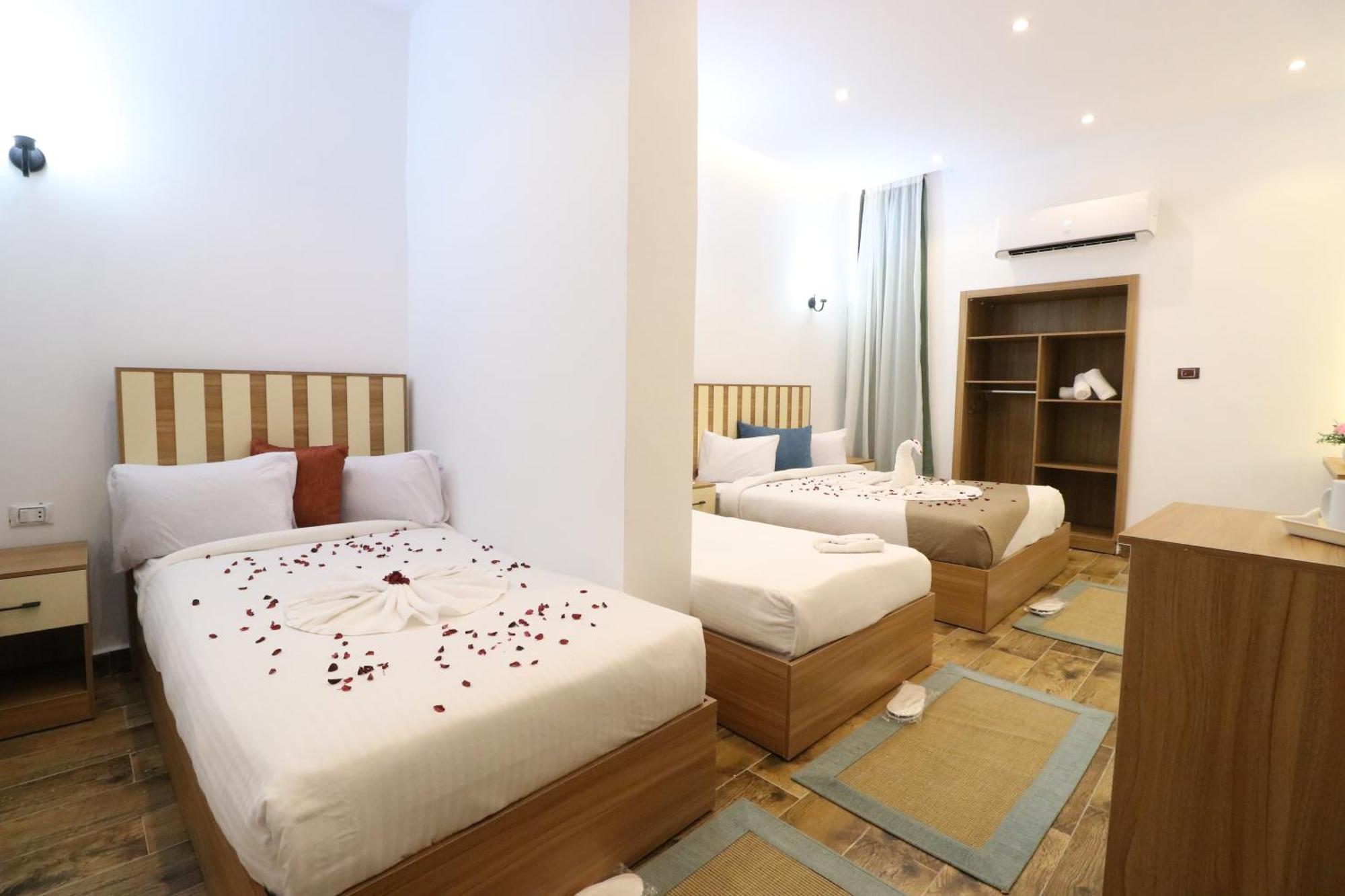 West Pyramids Hotel Kafret el-Gabal Exterior foto